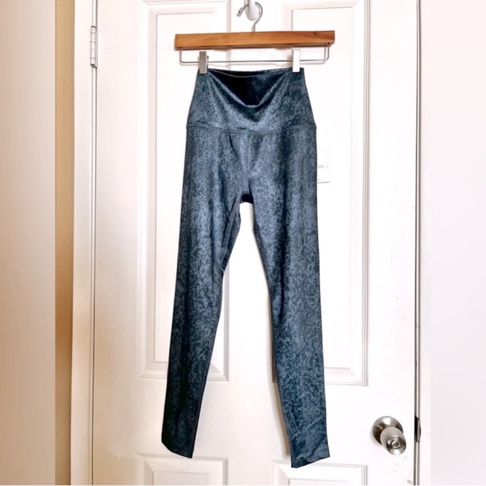 Beyond Yoga high rise leggings 
size XS